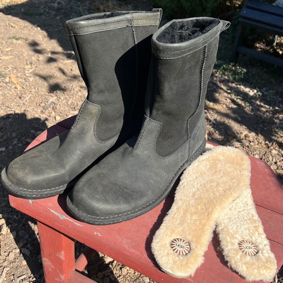 Ugg Boots Leather/Shearling Size 12 - Picture 1 of 5